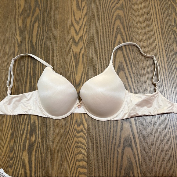 Victoria’s Secret Perfect Shape Bra 32D - Picture 1 of 3